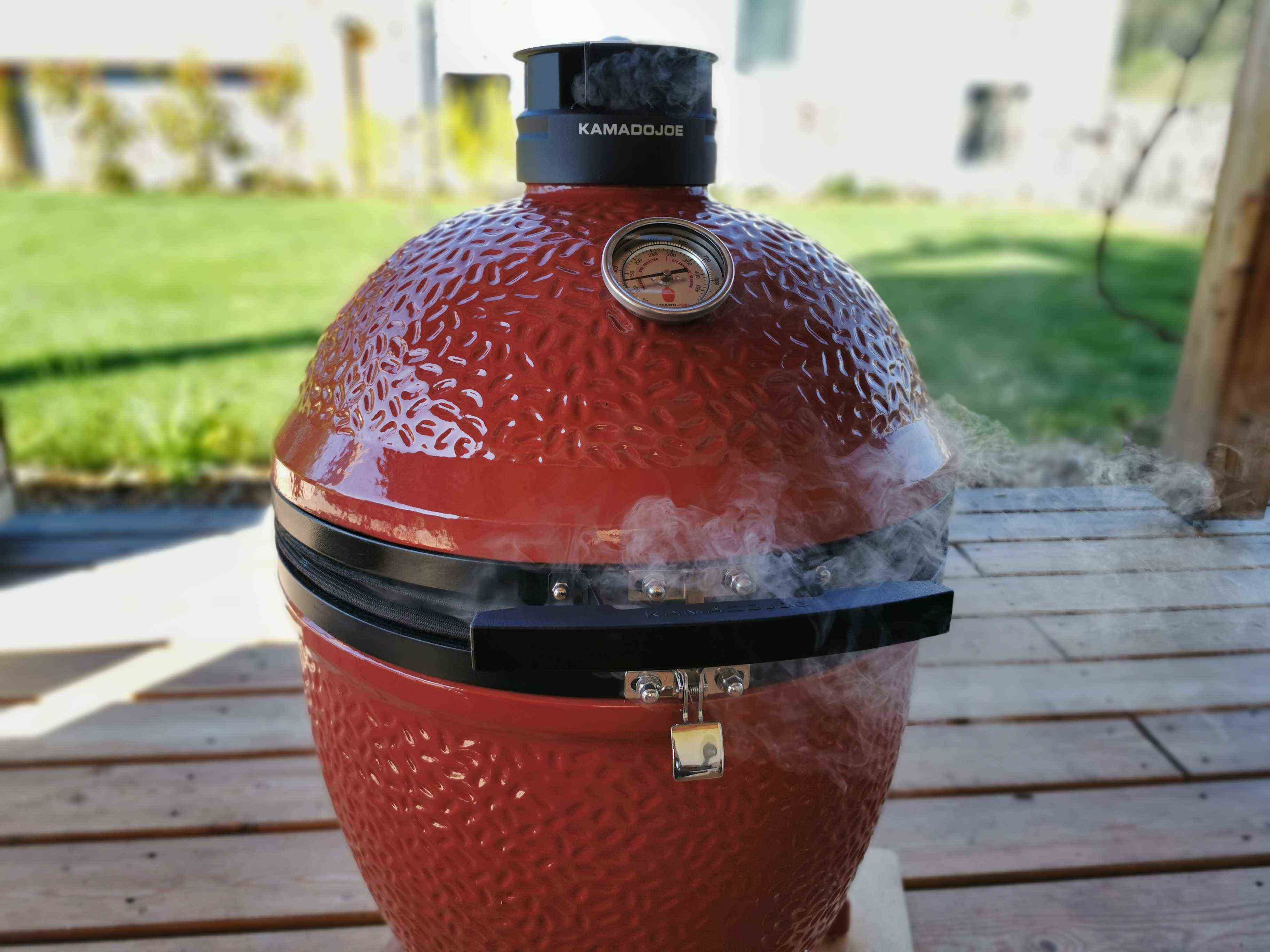 Perfektes Grillen mit dem Keramikgrill: Tipps, Tricks & Produkte