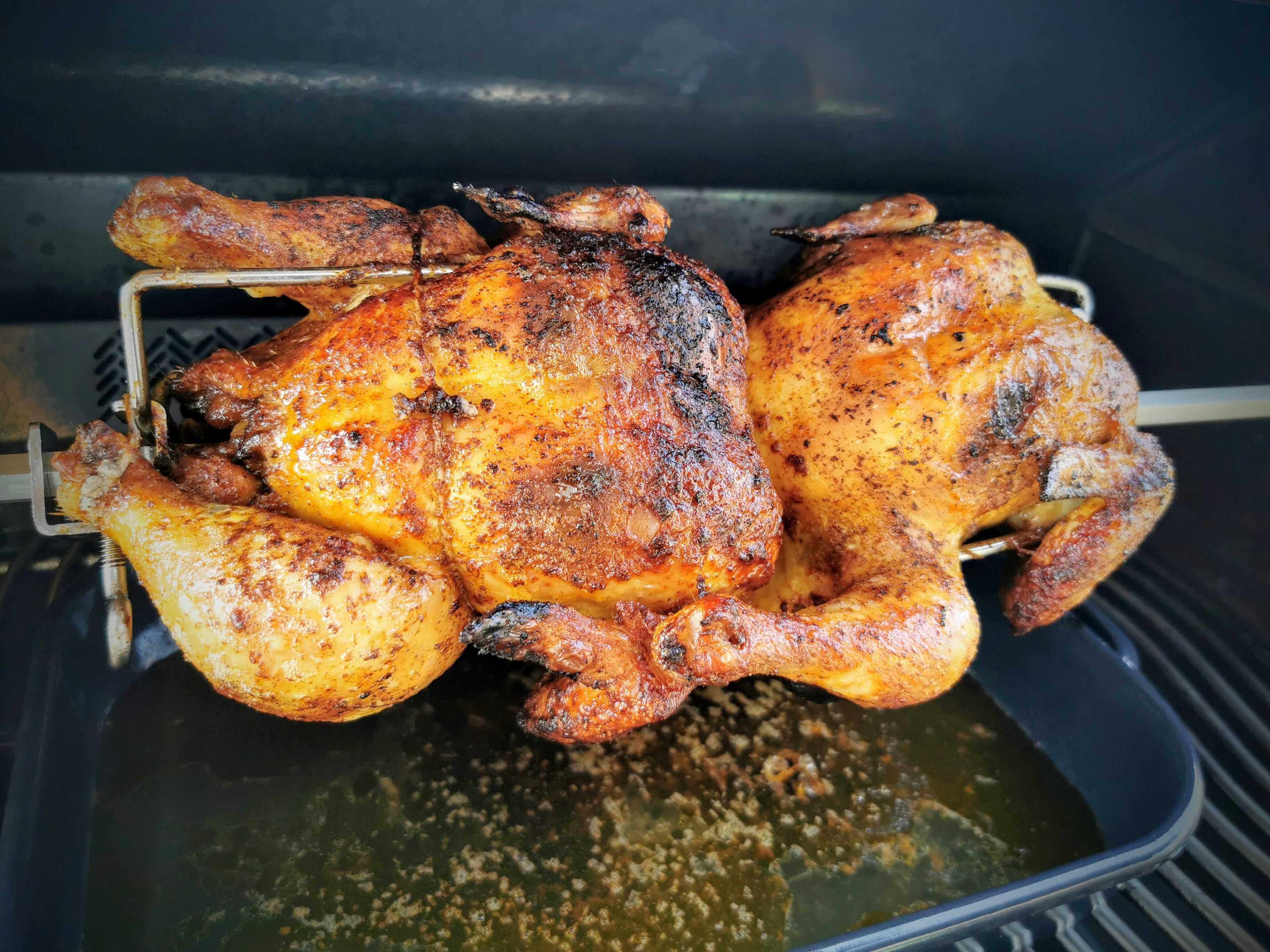 Perfektes Grillhendl vom Drehspieß: Schritt-für-Schritt-Anleitung