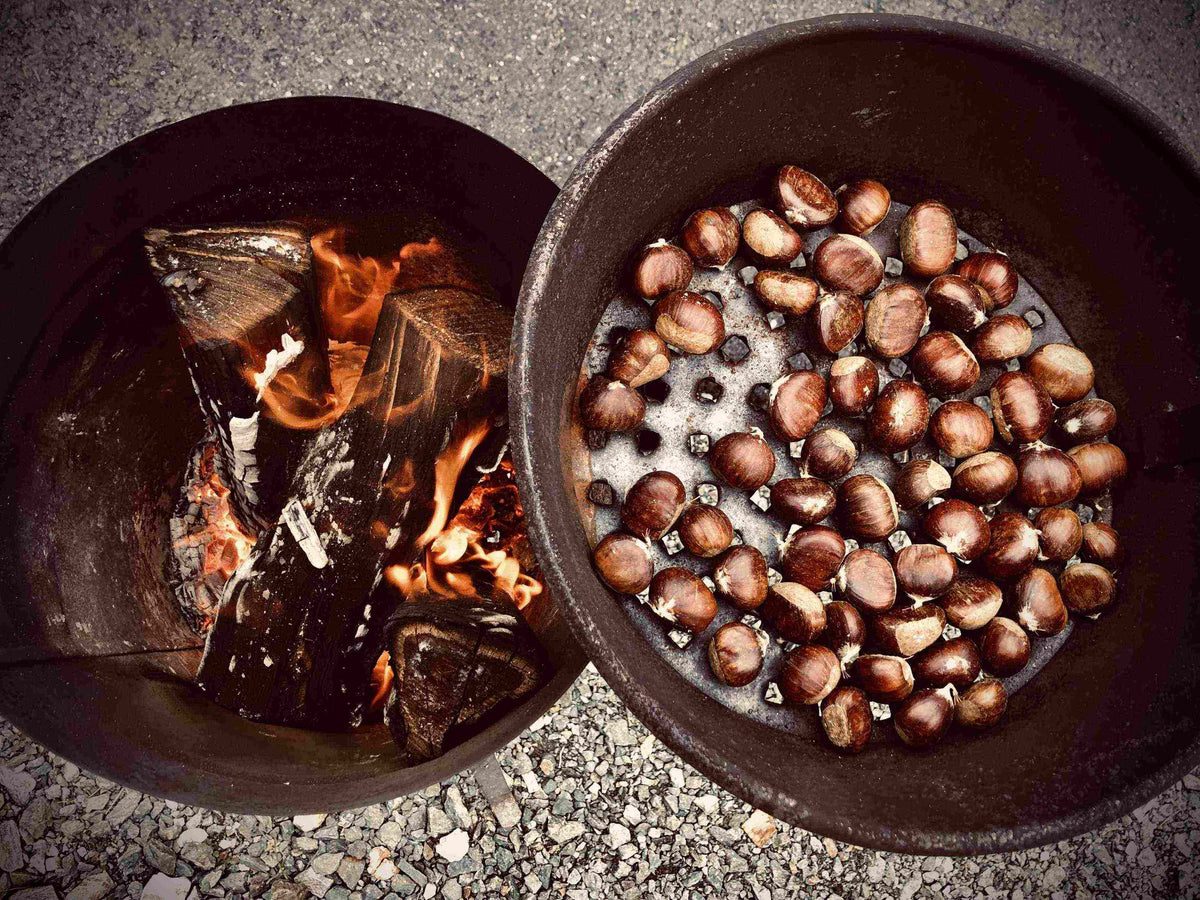 Perfekte Herbstgenüsse: Kastanienbraten am Lagerfeuer