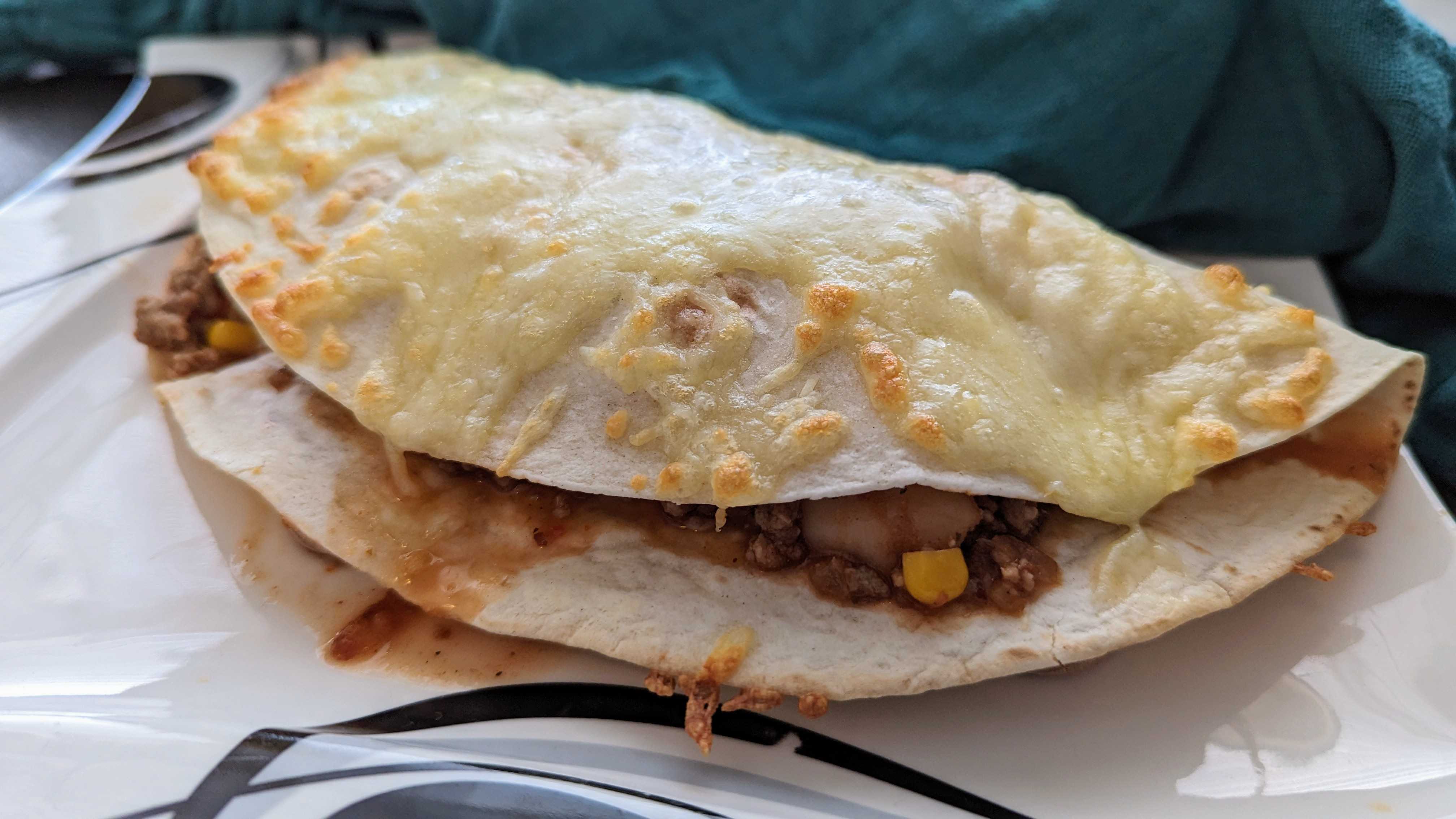Tacos vom Grill: Knusprige Tortillas mit feuriger Füllung