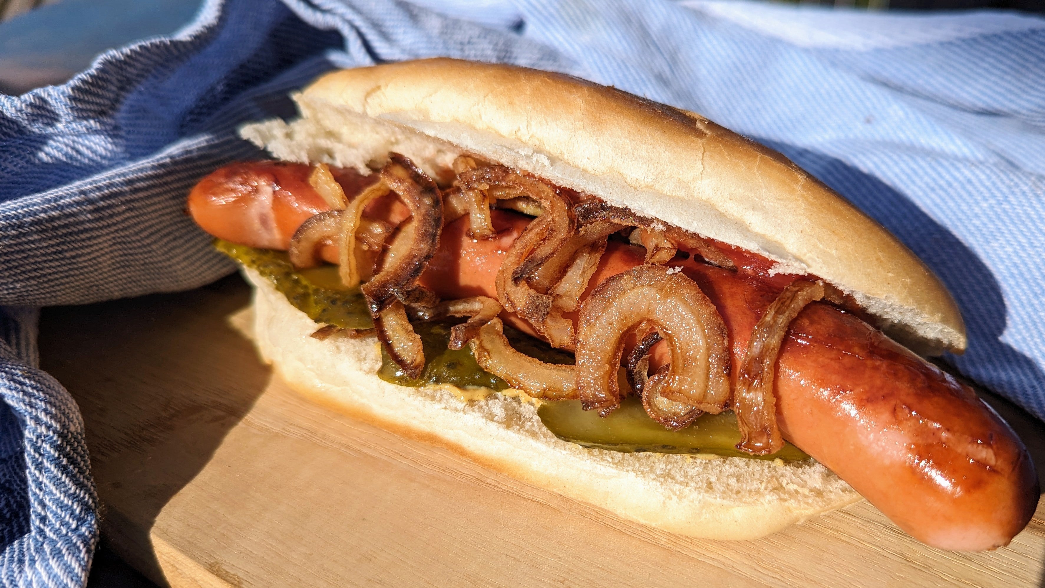 Dänischer Hotdog vom Grill – Ein skandinavischer Klassiker für dein BBQ