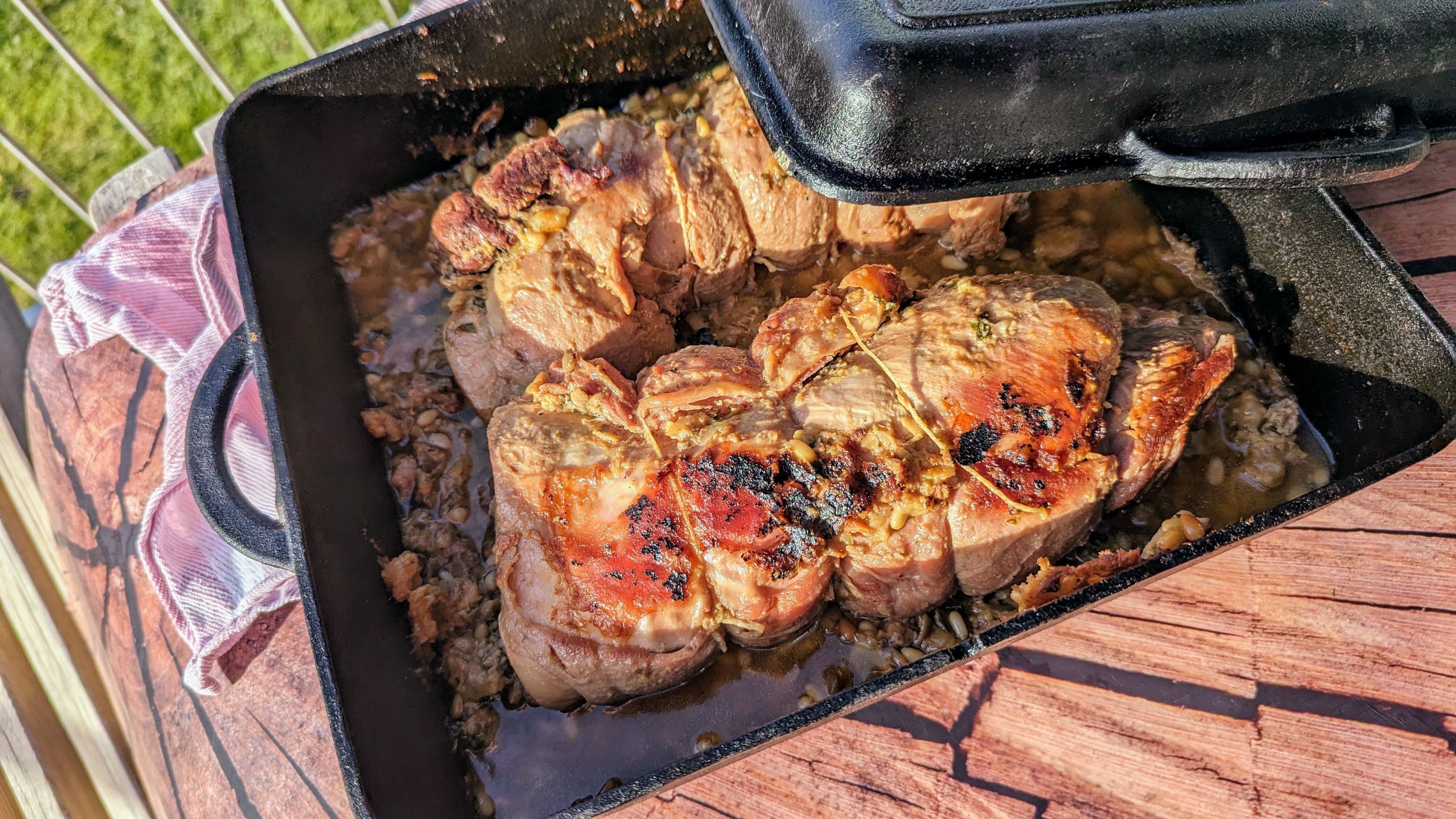 Kalbsrollbraten aus dem Dutch Oven – Ein Genuss für Grillliebhaber