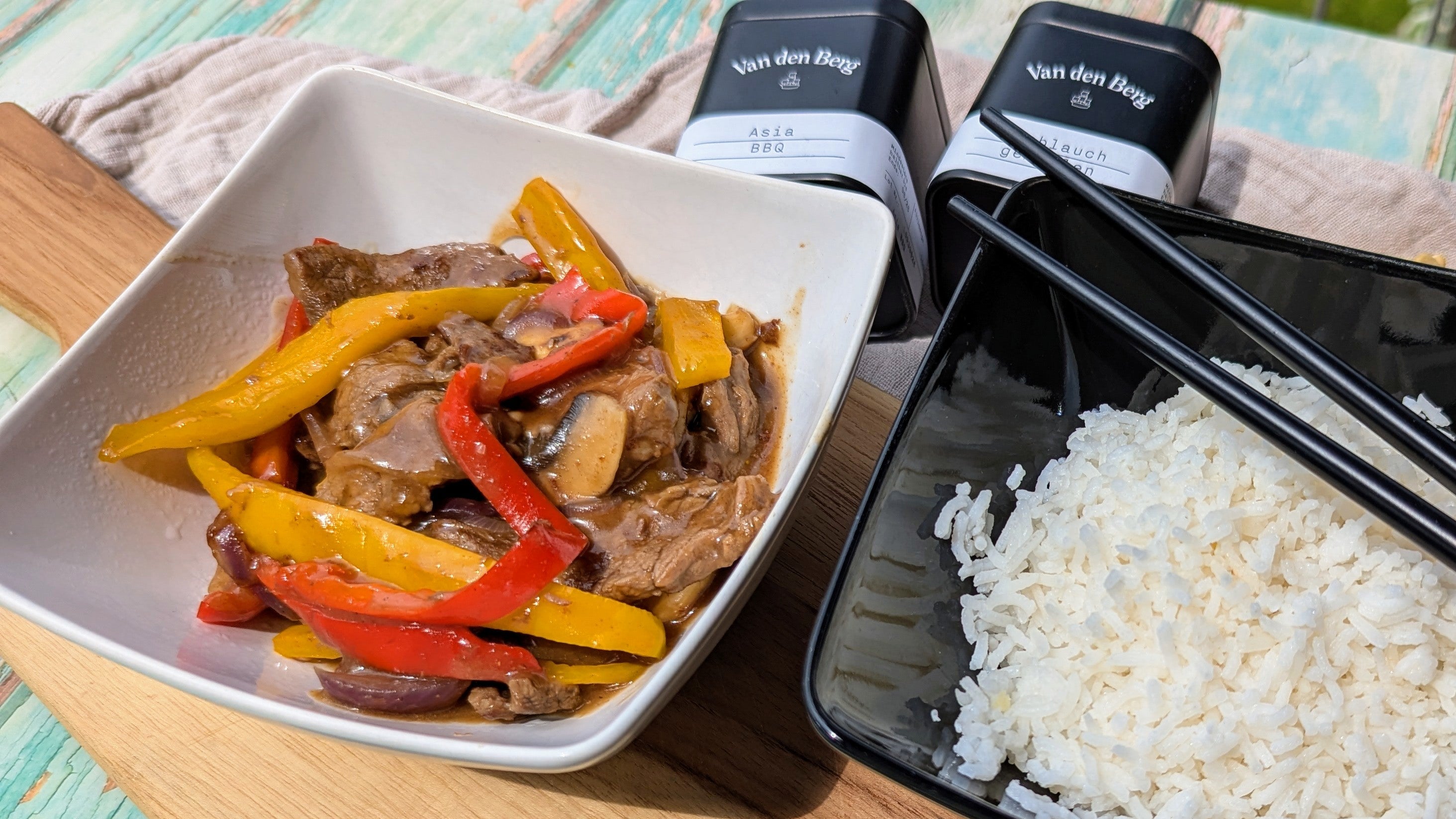 Asiatische Rindfleischpfanne vom Grill: Ein schnelles und köstliches BBQ-Erlebnis