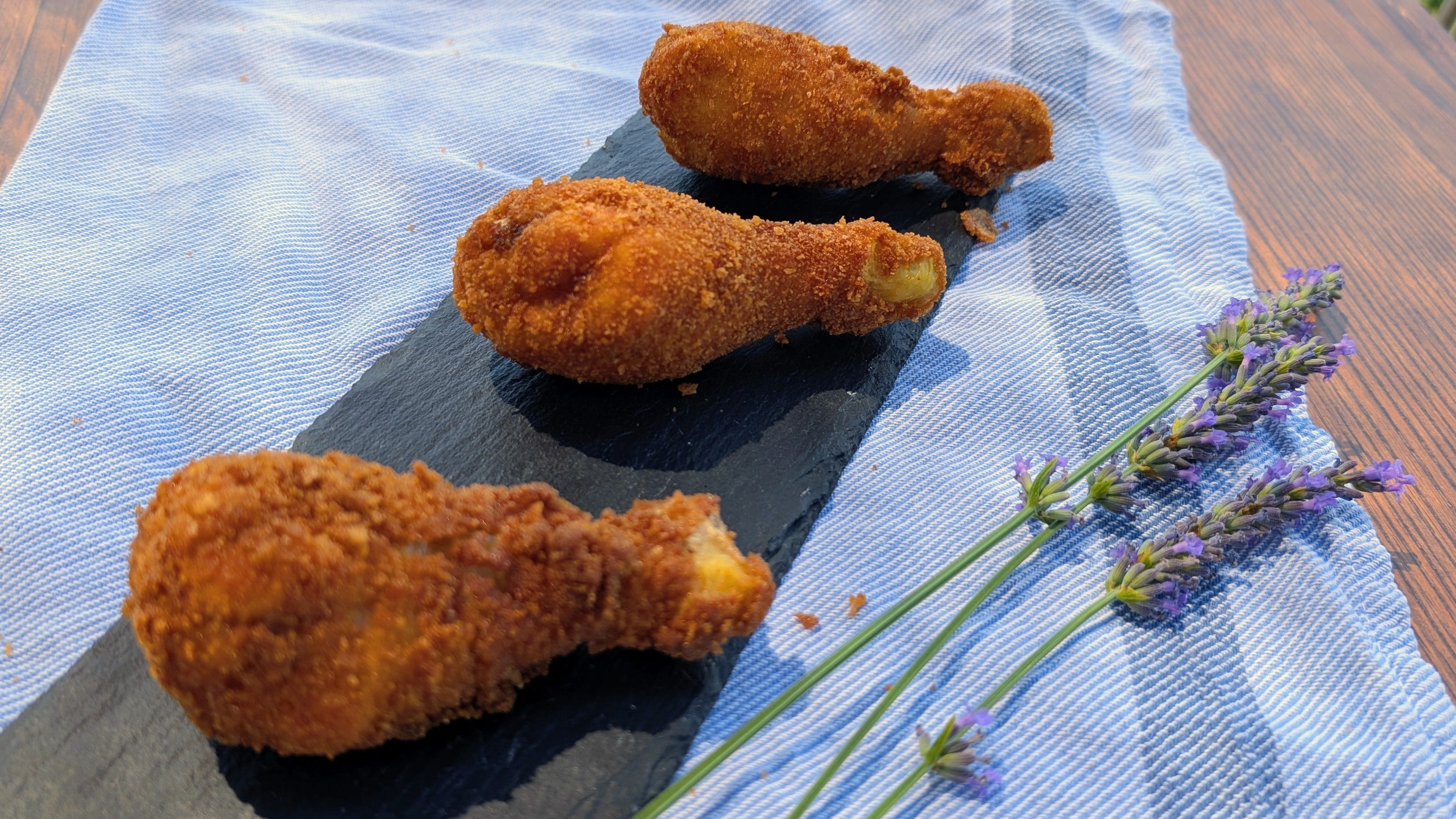 Steirische Backhendl-Haxen: Knusprig, Saftig und Unwiderstehlich