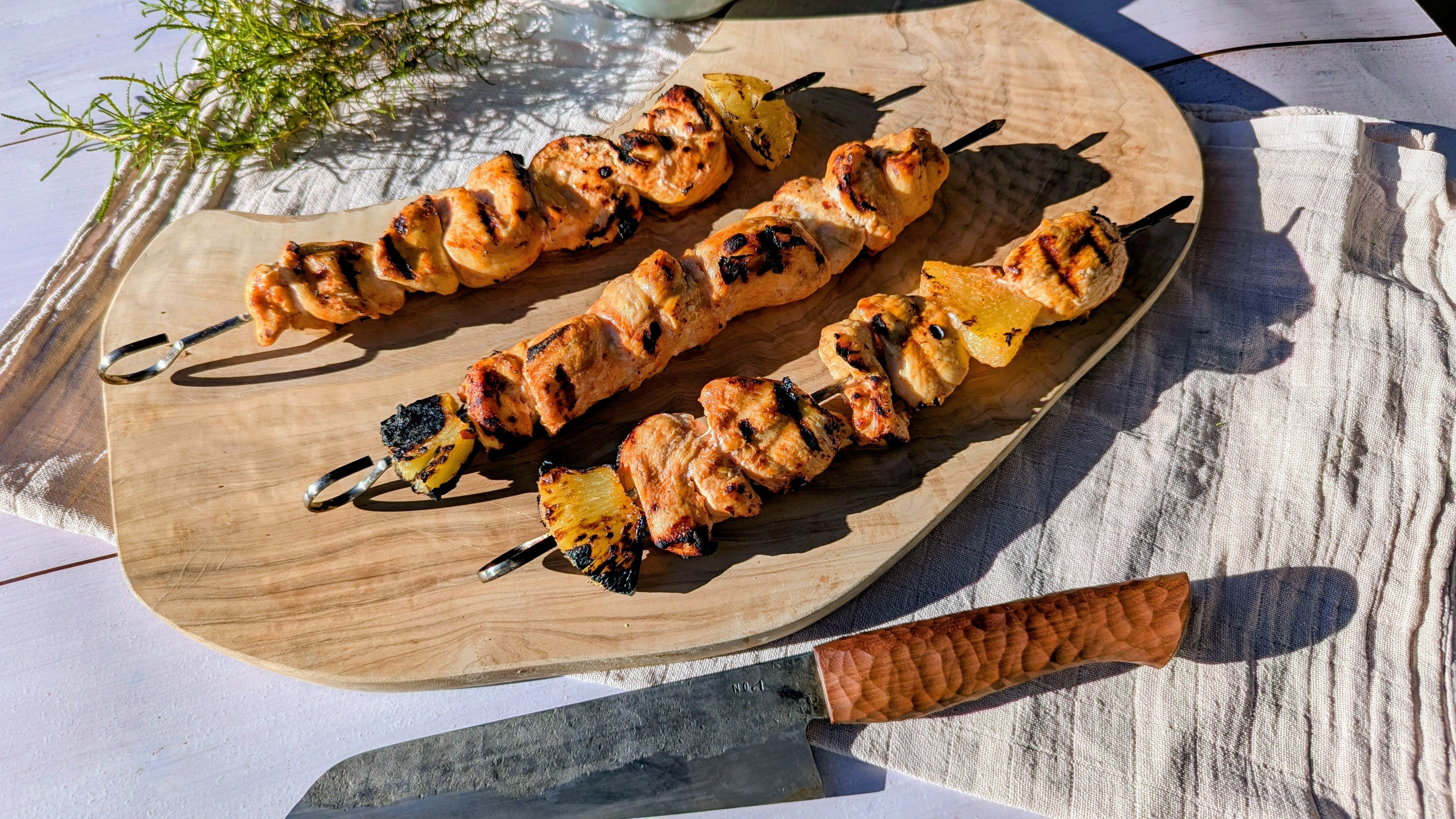 Hawaii-Style Hendlspieße: So holst du dir das Urlaubsfeeling nach Hause!