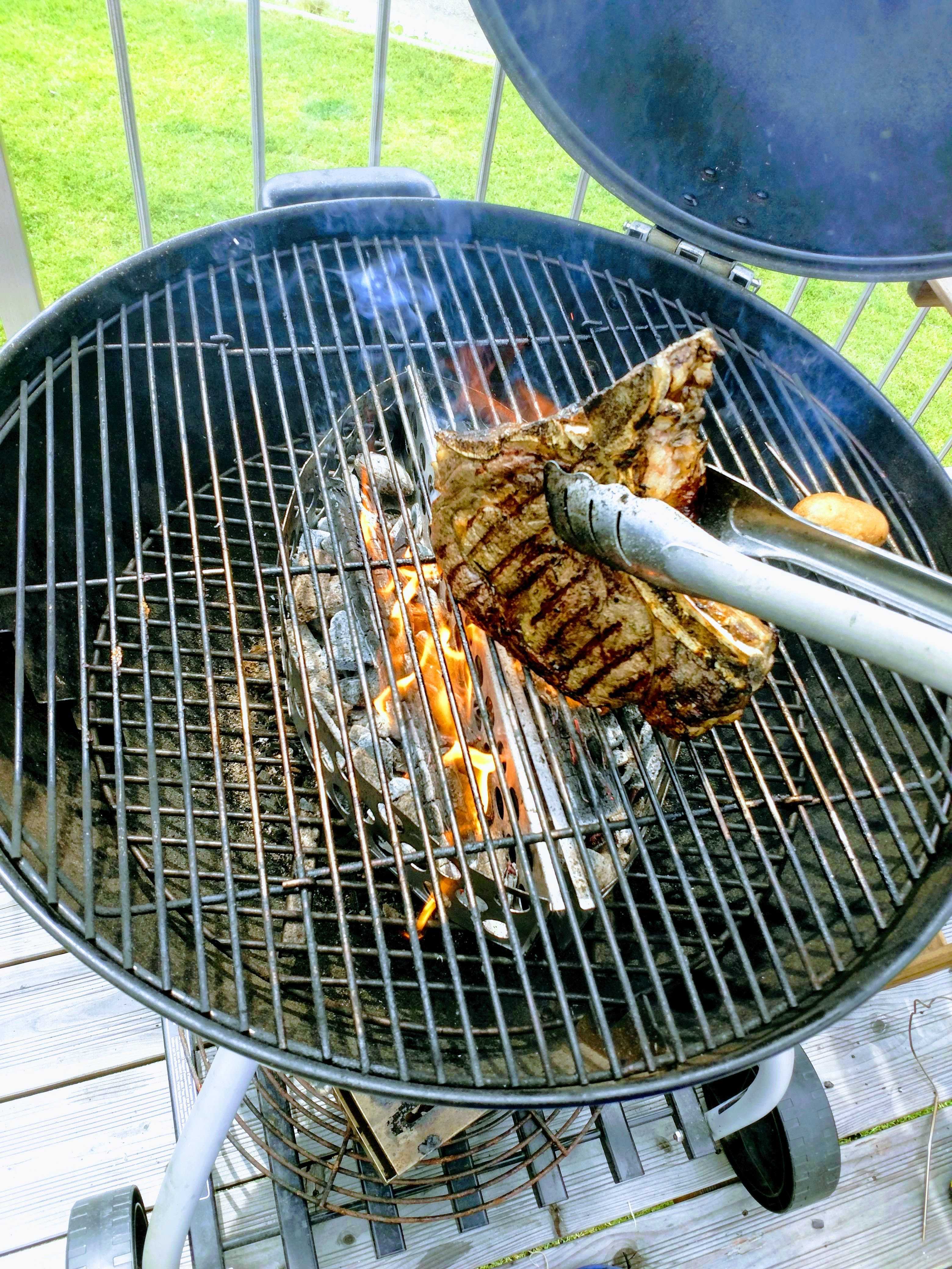 Perfekte Grillzonen: Direkte und indirekte Hitze beim BBQ meistern