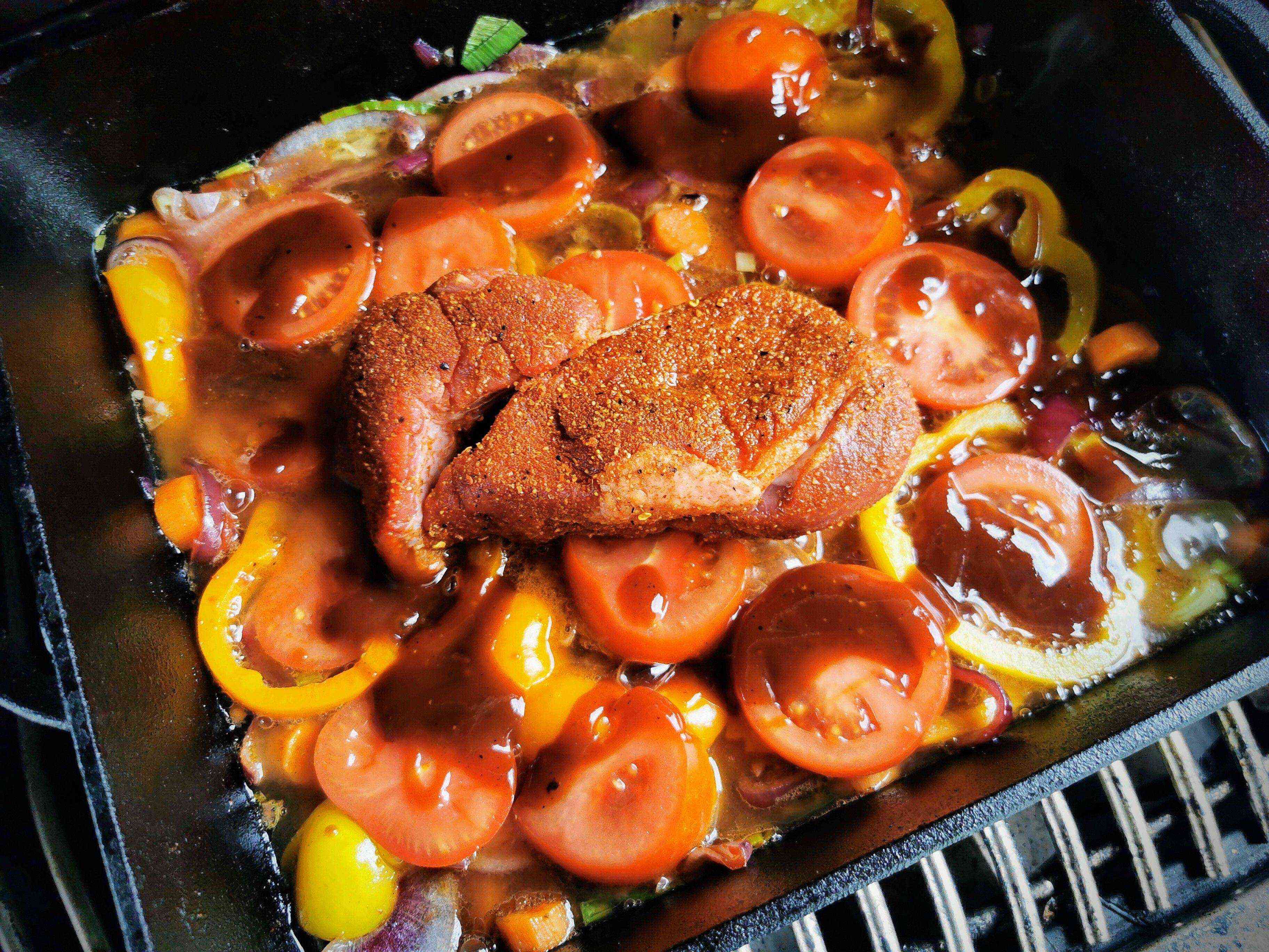 Pulled Beef aus dem Dutch Oven: Ein Geschmackserlebnis vom Grill