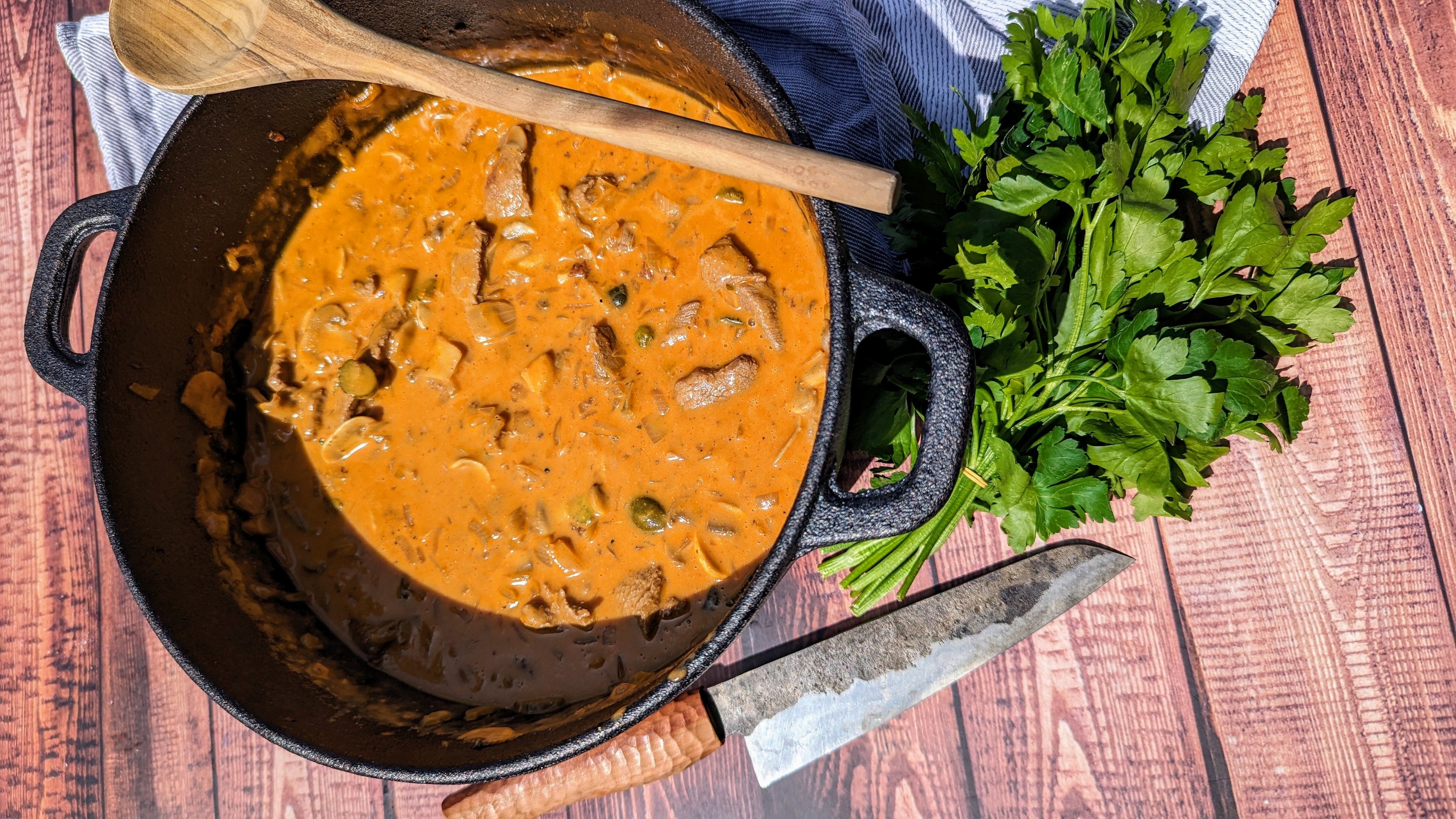 Boeuf Stroganoff vom Grill – Ein Klassiker neu interpretiert