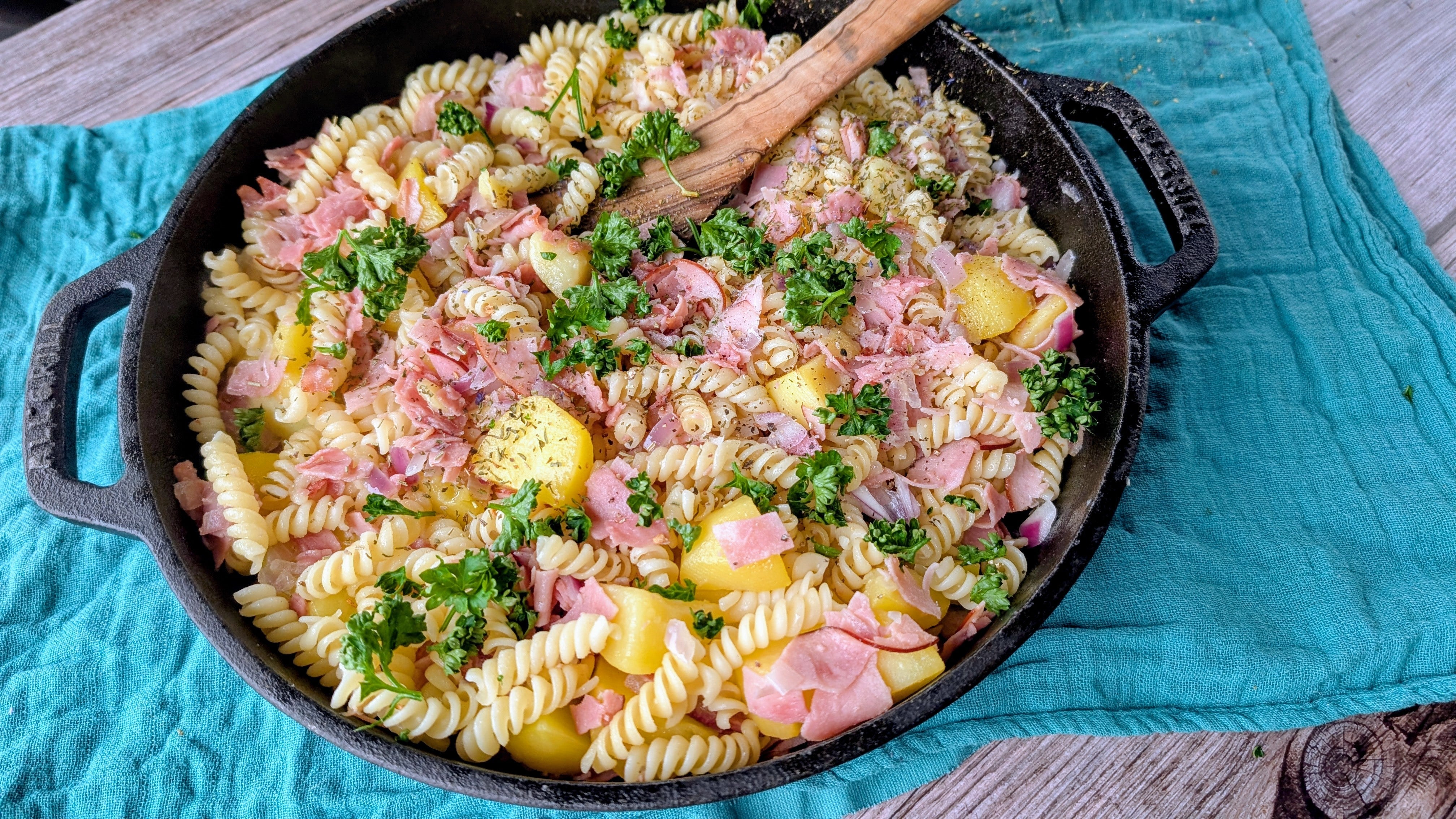Grenadiermarsch mit Schinken und Petersilie: Einfacher Genuss vom Grill
