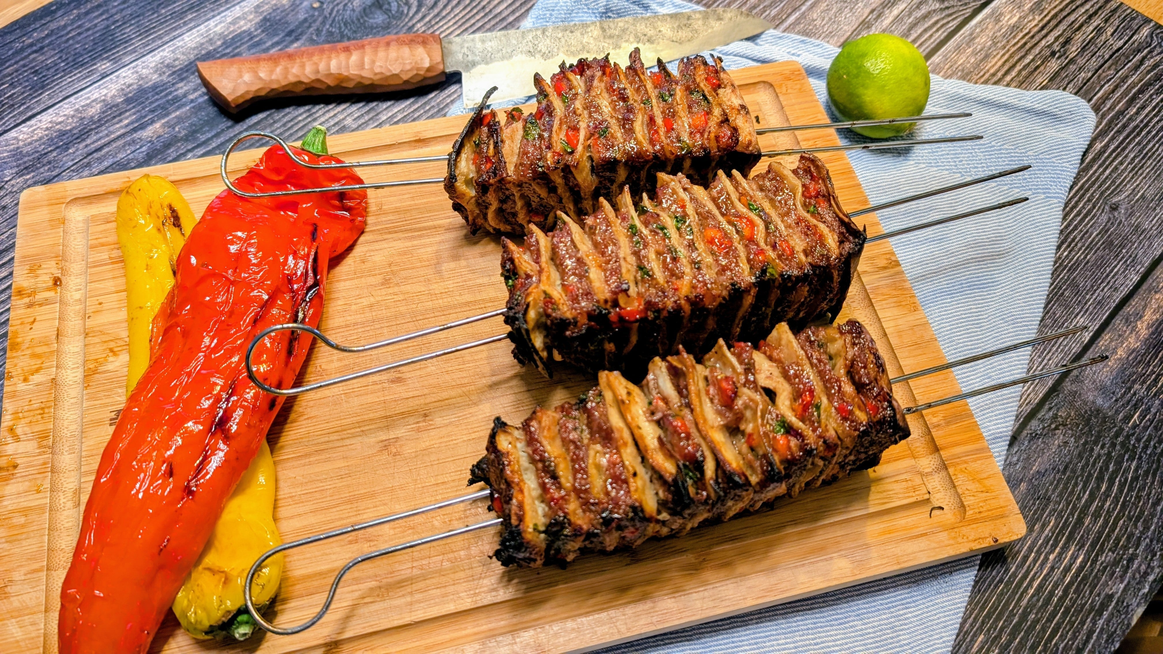 Knusprig, Saftig, Lecker: Lavash Kebab vom Grill